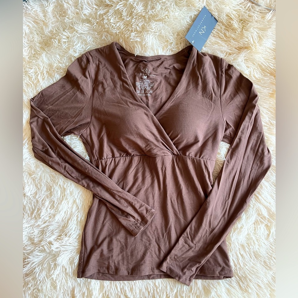 📣 NWT V-Neck Wrap Brami Top